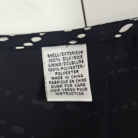 Talbots back and white flowy straight skirt size 12 - Picture 4 of 4